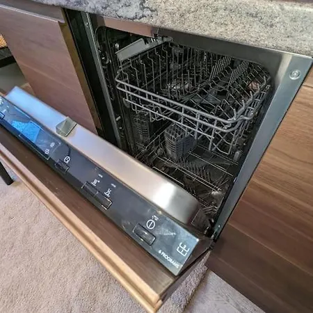 A4 In Downtown Of Apartment *